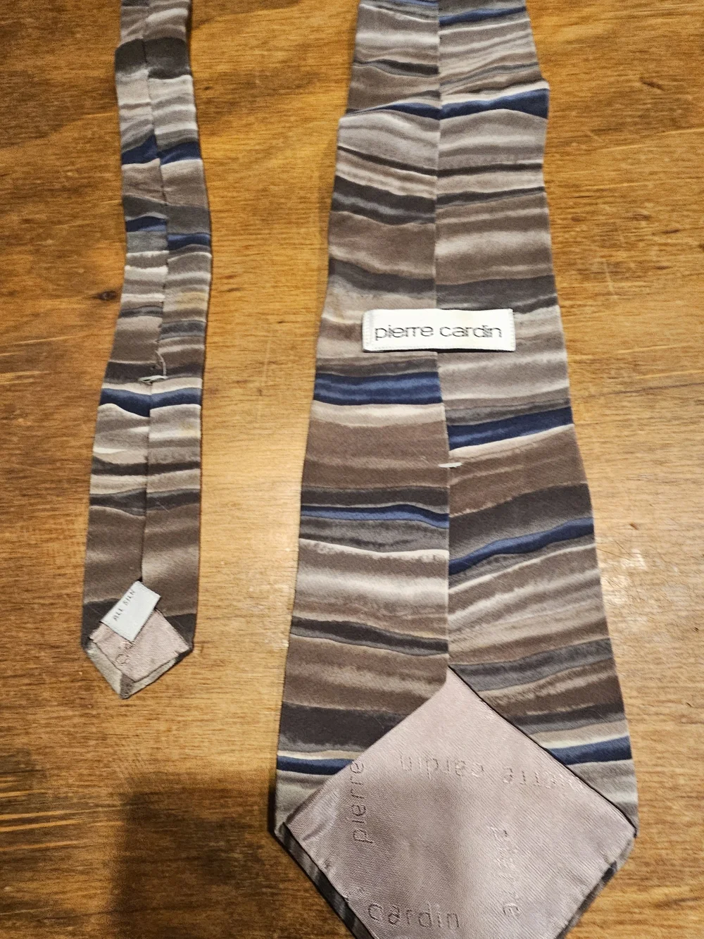 C3, The Pierre Cardin Men's Tie is a high-quality accessory made from 100% silk.